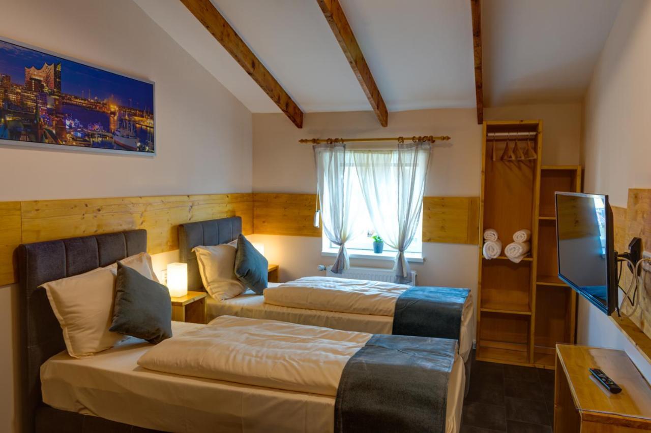 Hotel Schlafhuette Kaltenkirchen Zewnętrze zdjęcie